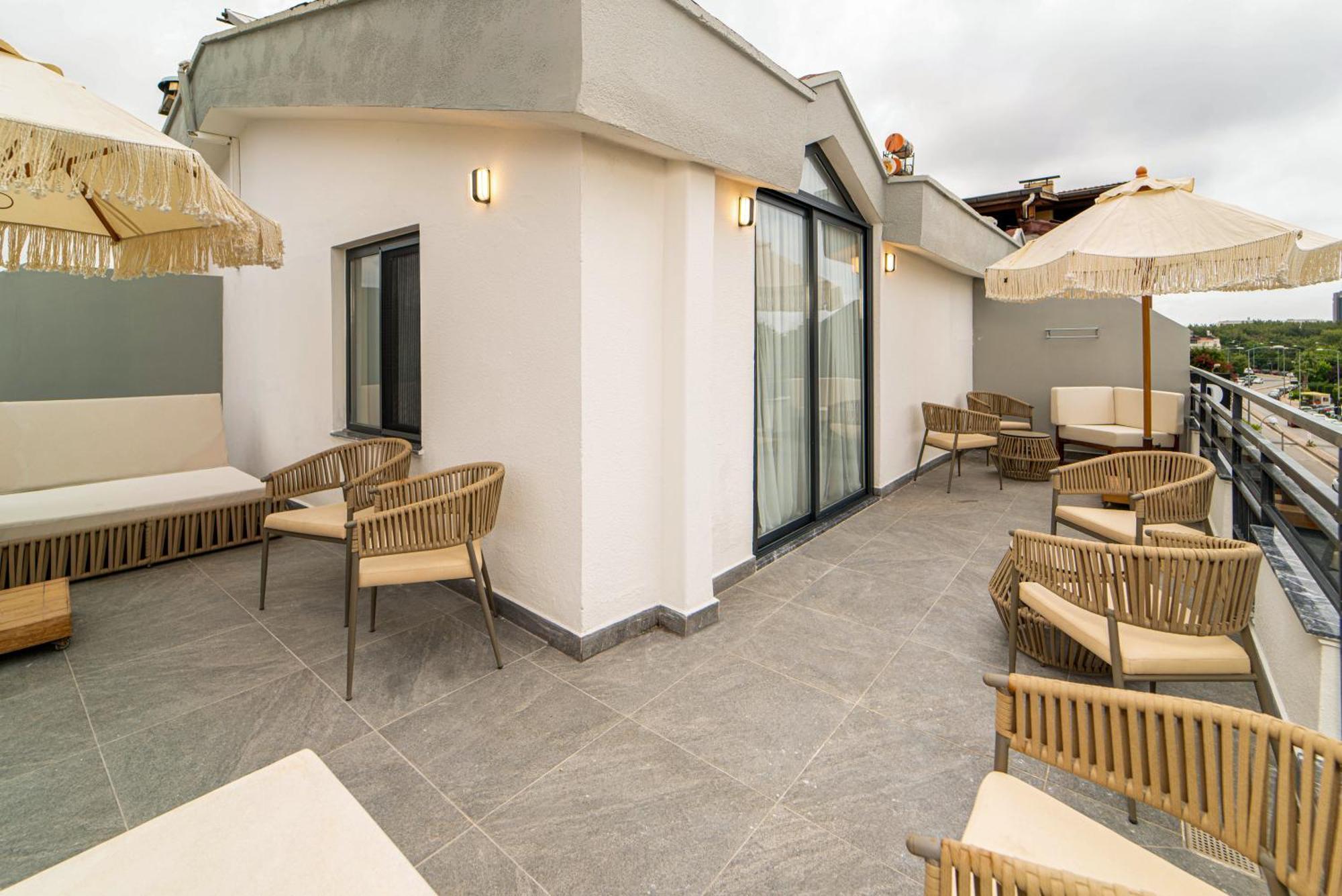 Deniz Boutique Hotel อันตัลยา ภายนอก รูปภาพ